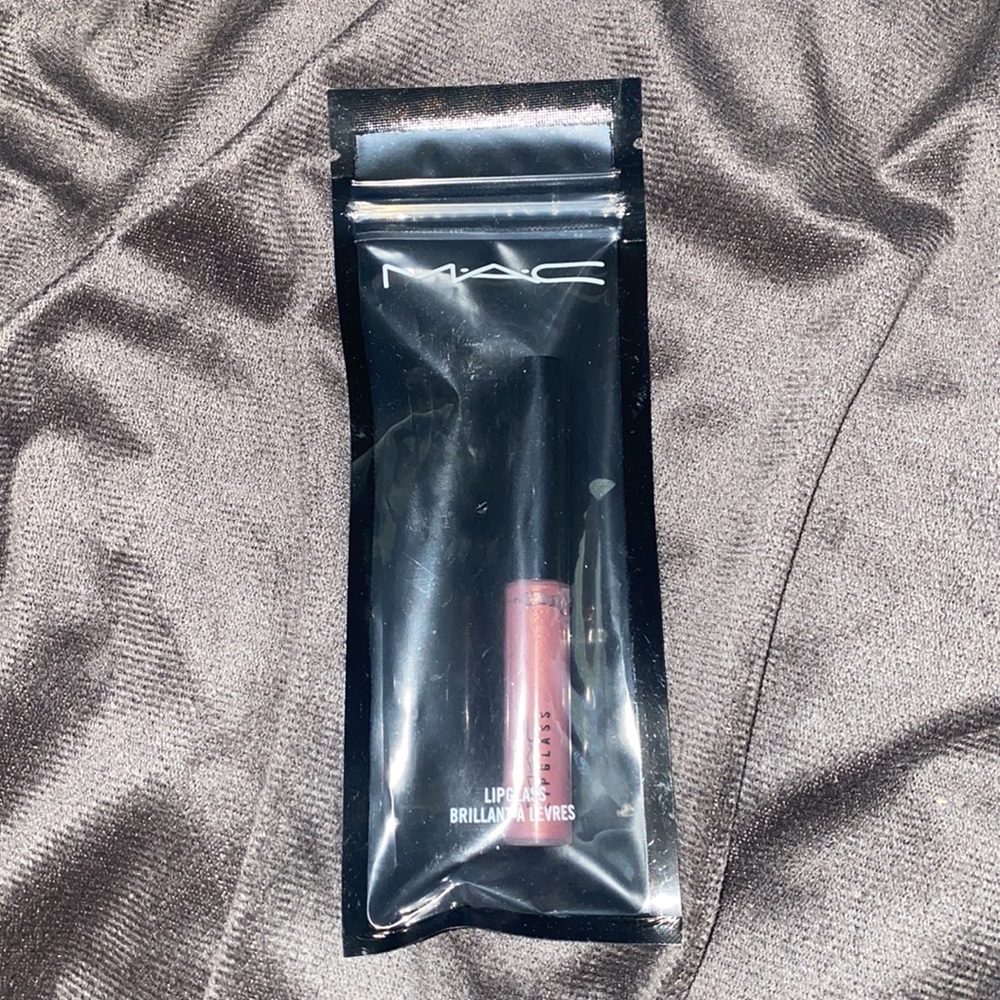 🛍️Brand New 5 piece makeup bundle! - Picture 2 of 8